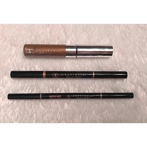 Anastasia of Beverly Hills Caramel Definer & Wiz